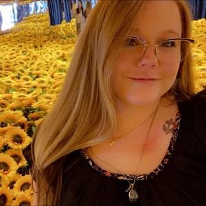 Meet your Posher, Abbey